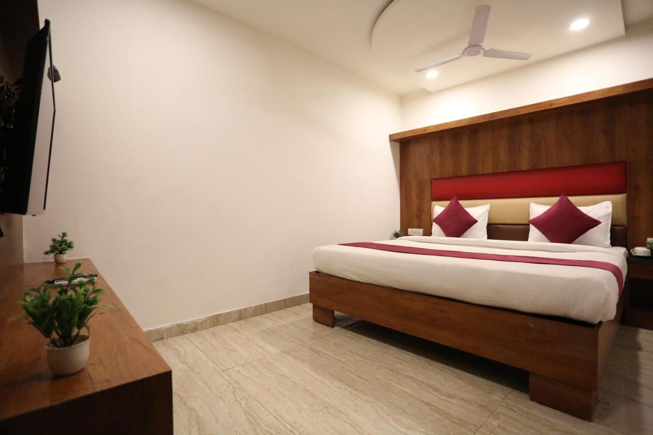 Hotel Sm Suits Near Delhi Airport-Unit By Grand Urban Luxury New Delhi Ngoại thất bức ảnh