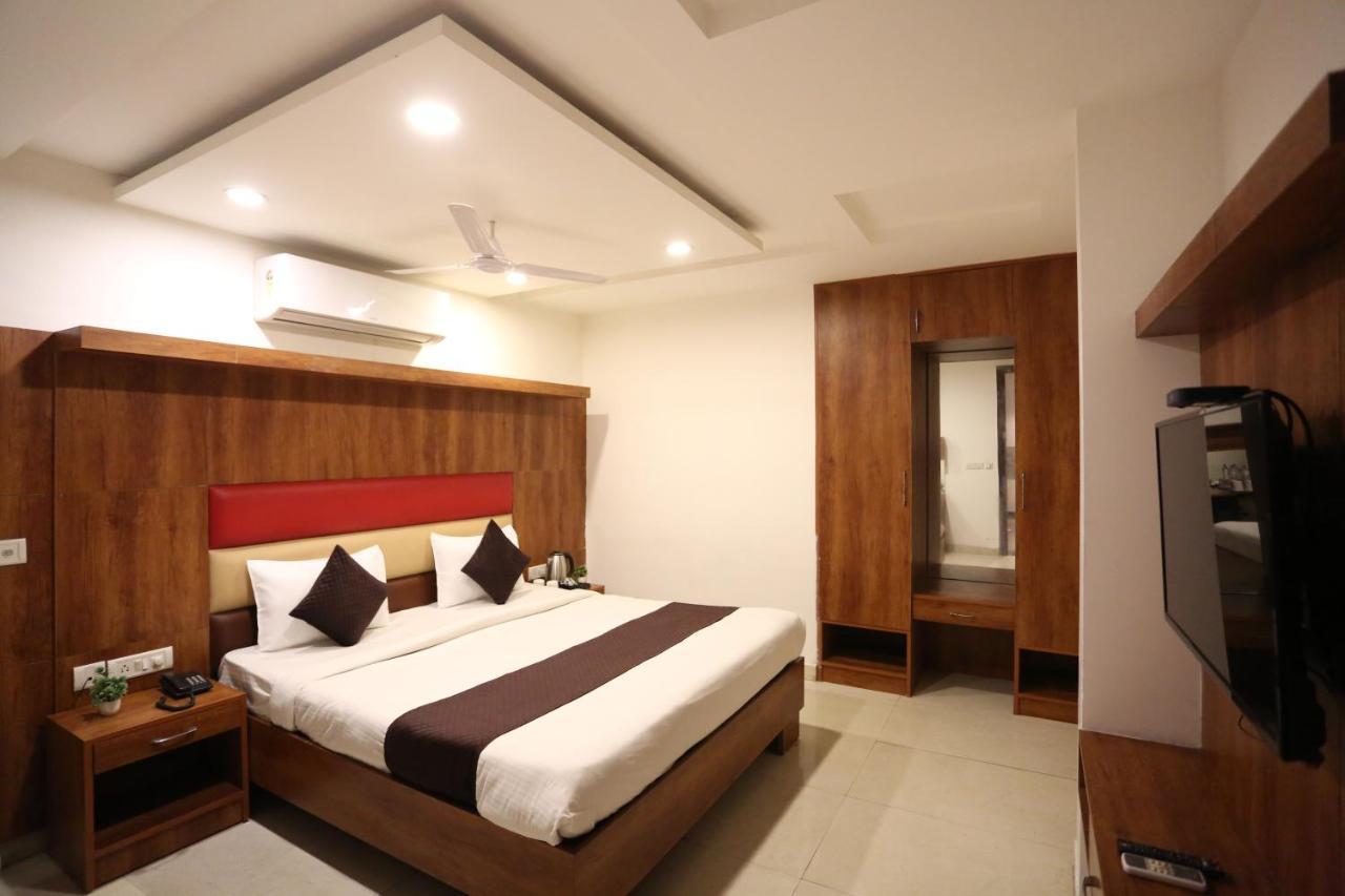 Hotel Sm Suits Near Delhi Airport-Unit By Grand Urban Luxury New Delhi Ngoại thất bức ảnh